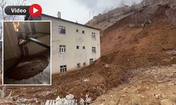 Şemdinli’de faciadan dönüldü: Evi toprak altında kalan aile yardım bekliyor