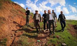 Başkan Demir Duyurdu! Çukurca'da Yeni Sosyal Alanlar İnşa Ediliyor