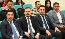 Kars’ta, "Zirvede Kadın" paneli yoğun ilgi gördü