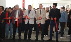 Akademisyenlerin yaptığı eserler sanatseverlerle buluştu