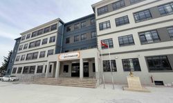 Mersin’de bir lise öğrencisi silahla yakalandı