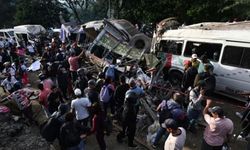 Kara yoluna döşenen bomba patladı: 5’i çocuk 14 ölü, 38 yaralı