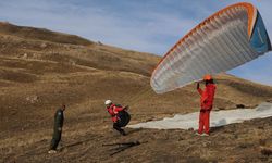 Yüksekova’da Yamaç Paraşütü Projesiyle 180 Genç Pilot Yetişti