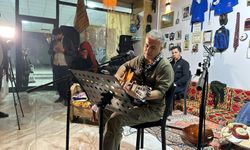 Şemdinli’de Başlayan Aşk Hikayesi Şarkıya  Dönüştü