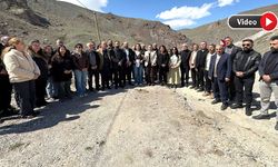 Hakkari-Van Yolu Günlerdir Kapalı: Tepkiler Yükselmeye Devam Ediyor