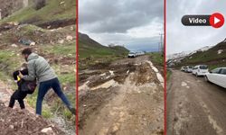 Yüksekova’da Çamurlu Yol Öğrencileri ve Sürücüleri Mağdur ediyor