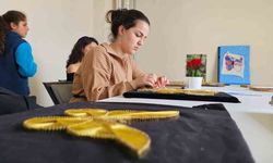 Hasköy’de gençler filografi sanatıyla hem hobi ediniyor hem meslek öğreniyor