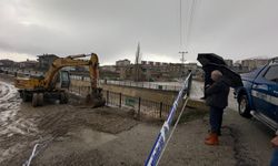 Yüksekova Belediyesi İlçedeki Dereler İçin Uyardı