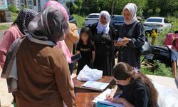 Kurbanlık olarak kestikleri 30 küçükbaş hayvanı, ihtiyaç sahiplerine ulaştırdı