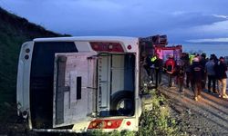 Van’da emniyet personelini taşıyan midibüs devrildi: 4 yaralı