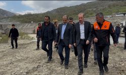 Bakan Yardımcısı İskurt, Hakkari'deki heyelan bölgesinde!
