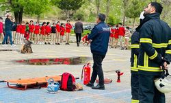 Çukurca’da Öğrencilere Deprem ve Yangın Tatbikatı Verildi