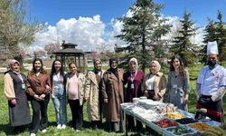 Van’da "Her Gebeye Bir Ebe" projesinden Anneler Günü etkinliği