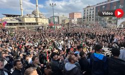 Yüksekova’da Amedspor Coşkusu: Taraftarlar Maçı Dev Ekranda İzliyor