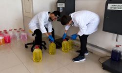 Ağrı’da temizlik ve hijyen ürünleri üreten öğrenciler hem öğreniyor hem kazanıyor