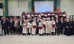 Tatvan’da görkemli hafızlık icazet merasimi: 56 hafız belgelerini aldı