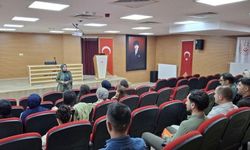 Kars’ta Aile ve Sosyal Hizmetler Personeline Teknoloji Bağımlılığı Eğitimi