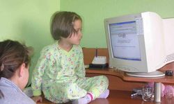 "Kontrolsüz teknoloji ve ekran çocuklarda problemlere yol açıyor"