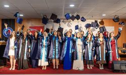 Hakkari Üniversitesi’nde Hemşirelik Mezunlarına Veda Töreni