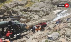 Hakkari’de Pancar Toplarken Yaralandı, Helikopterle Sevk Edildi