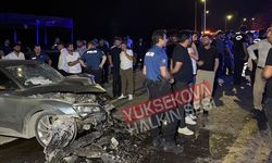 Hakkari'de feci kaza: 2'si ağır 7 yaralı