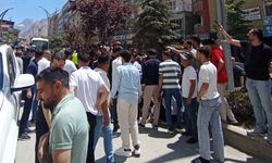 Hakkâri’de Otomobilin Çarptığı Anne ve Kızı Yaralandı