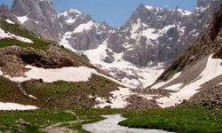 Hakkari’de kayıp dağcı aranıyor