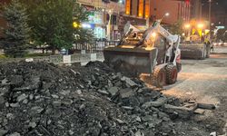 Cengiz Topel Caddesi’nde asfalt yenileme çalışmaları sürüyor