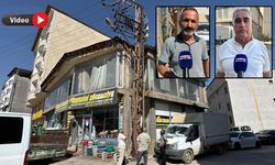 Yüksekova’da İş Yerine Bitişik Elektrik Direği Tehlike Saçıyor