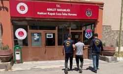 Hakkari’de aranan 2 şahıs JASAT tarafından yakalandı