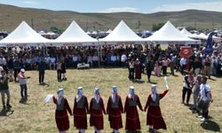 Türkiye’nin en yüksek rakımlı tatlı su gölü Balık Gölü’nde şenlik coşkusu