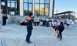 Hakkâri'de Gençlere Çadır Kurulumu Eğitimi