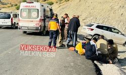 Hakkari-Yüksekova karayolunda kaza: 4 kişi yaralandı