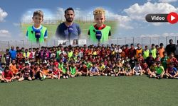 Yüksekova’da 1000 çocuk belediyenin yaz futbol okulunda geleceğe hazırlanıyor
