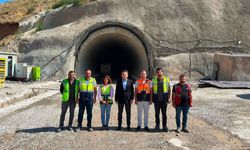 Kaymakam Hülür, T-2 Tüneli’ndeki çalışmaları yerinde inceledi