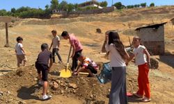 Derecik’te Çocuklardan Yetkililere Park Çağrısı