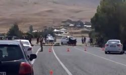 Van'da araçlar kafa kafaya çarpıştı: 2 ölü, 9 yaralı