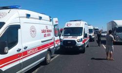 Mardin’de öğrenci servisi devrildi: 13 öğrenci yaralandı