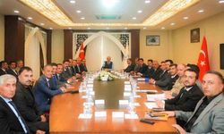 Hakkâri’de sahipsiz hayvanların durumu masaya yatırıldı