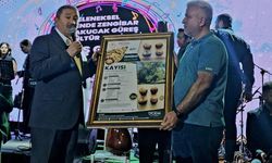 Darende’nin tescilli cevizi dünyaca ünlü rakibine fark attı