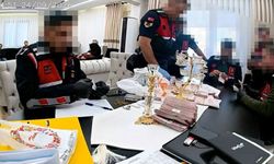 AK Partili eski başkanın evinden çıkanlar pes dedirtti! 5 polis saya saya bitiremedi