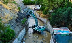 Hakkari’de Katramas Deresi’nde taşkın riskine karşı çalışma