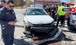 Yüksekova’da trafik kazası : 2 yaralı