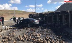 Tır ve otomobilin çarpıştı kazada aynı aileden 4 kişi hayatını kaybetti