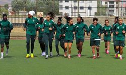 Yüksekova Spor sahasında lider Fenerbahçe’yi devirmek istiyor
