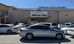Yüksekova Devlet Hastanesi kadrosuna 4 yeni uzman hekim katıldı