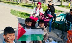 Yüksekova’da çocuklar Gazze için kalemlerini konuşturdu
