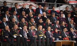 Hakkari’de Cumhuriyet’in 103. yılı kutlandı
