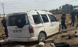 Belediye ekiplerine araç çarptı: 1 ölü, 2 yaralı