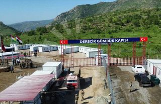 Derecik Sınır Kapısı Hafta Sonları da Açık Olacak